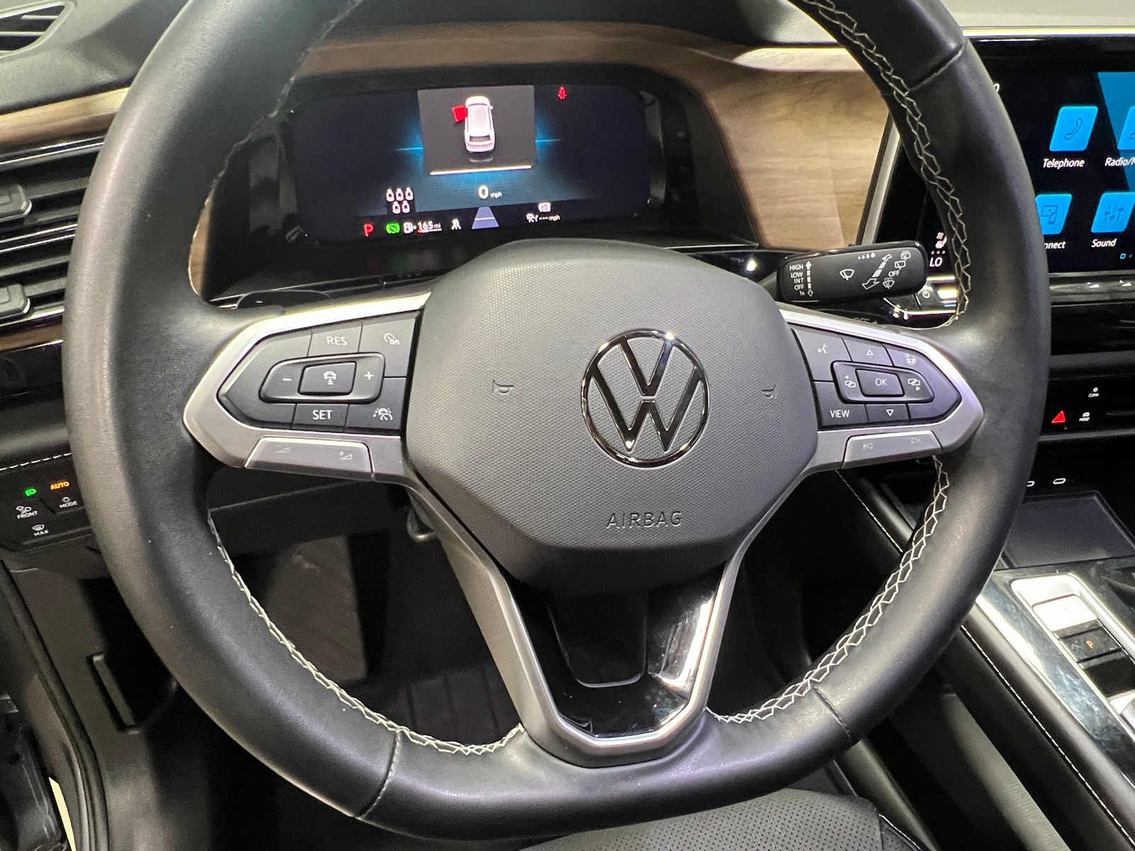 Thumbnail: 2024 Volkswagen Atlas - 4