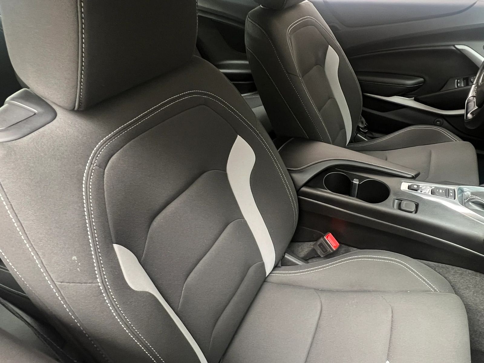 Thumbnail: 2019 Chevrolet Camaro - 2