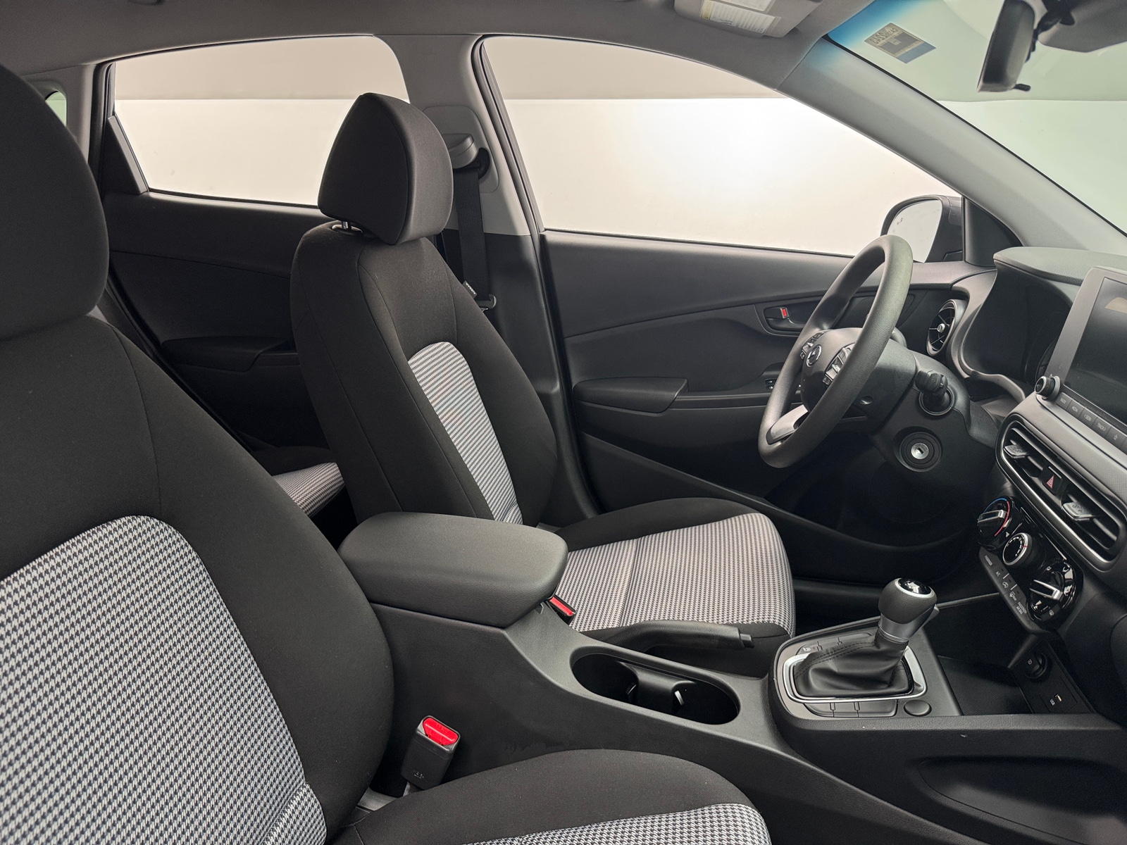 Thumbnail: 2023 Hyundai Kona - 2