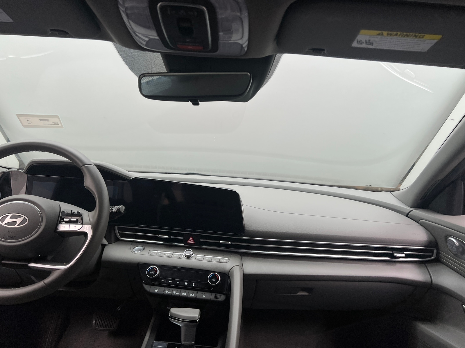 Thumbnail: 2024 Hyundai Elantra - 3