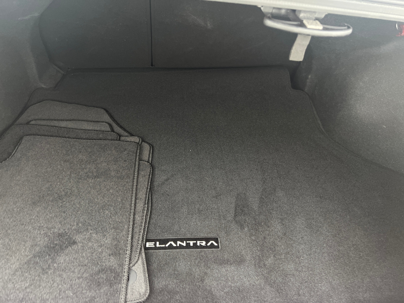 Thumbnail: 2024 Hyundai Elantra - 7