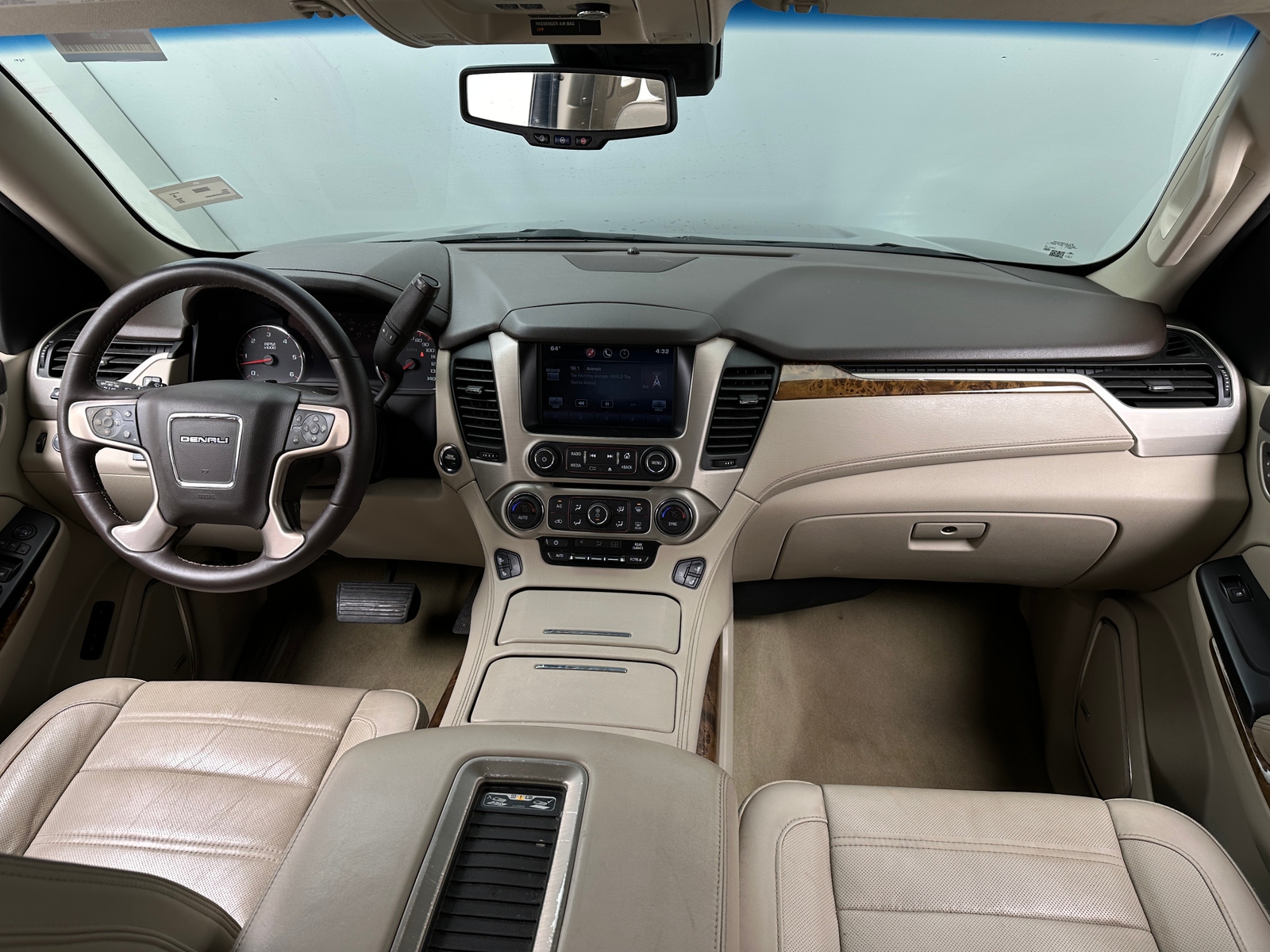 Thumbnail: 2015 GMC Yukon - 2