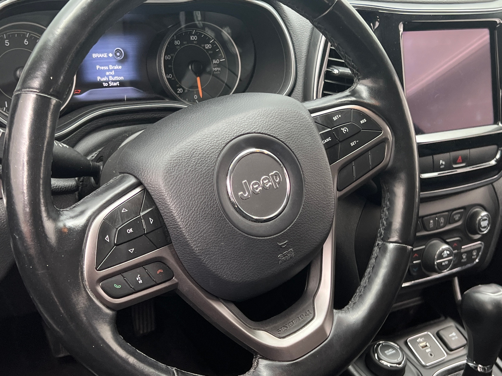 Thumbnail: 2020 Jeep Cherokee - 4