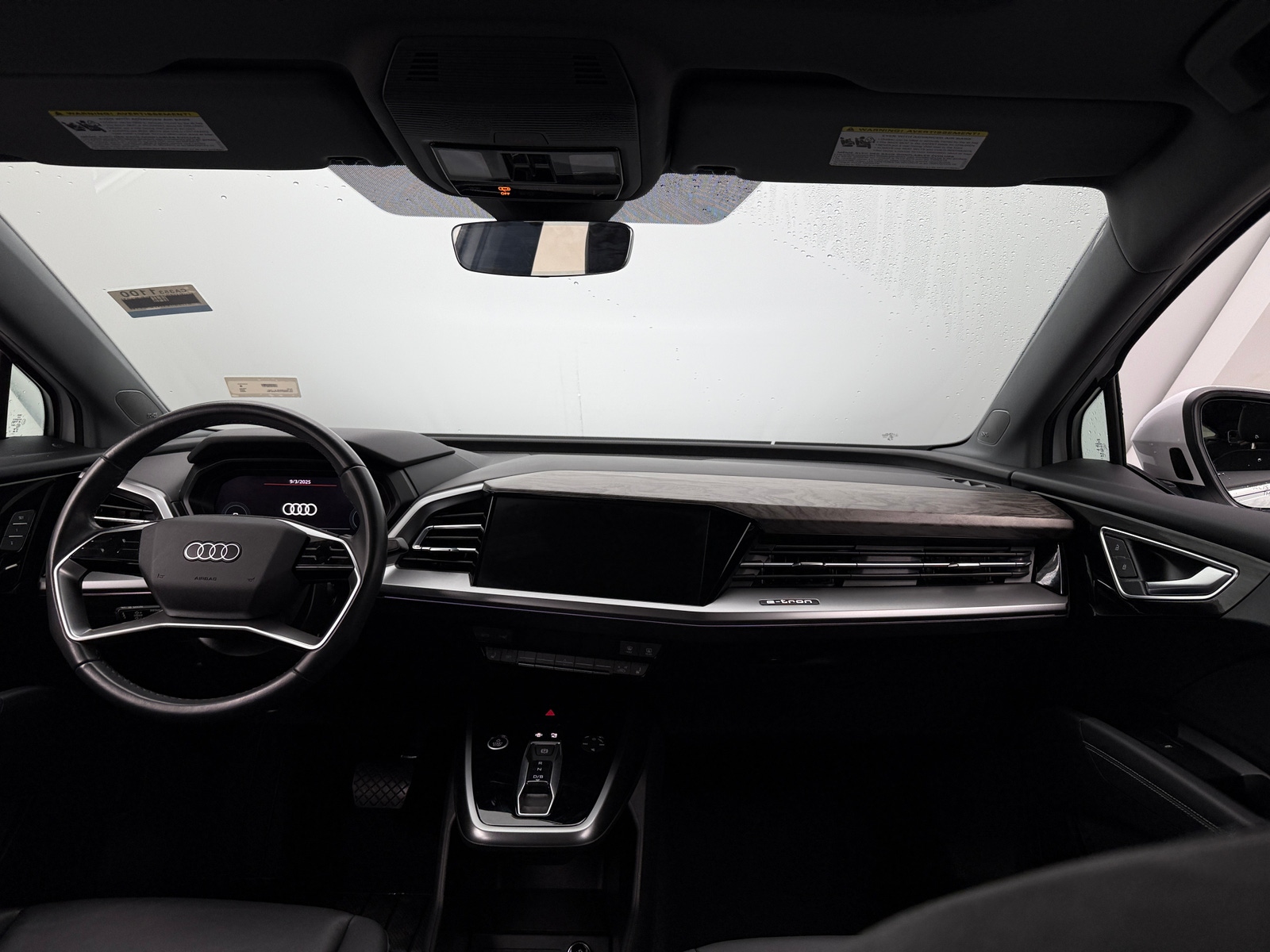 Thumbnail: 2023 Audi Q4 e-tron - 2