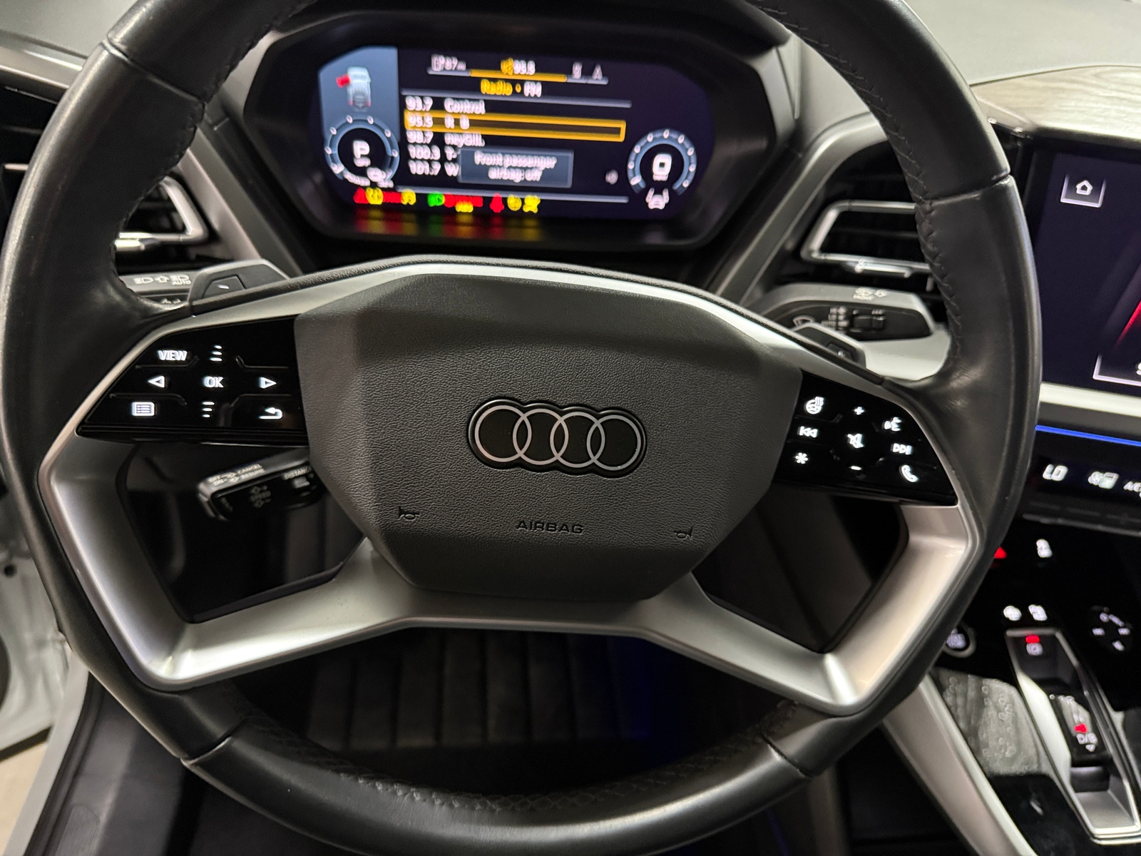 Thumbnail: 2023 Audi Q4 e-tron - 4