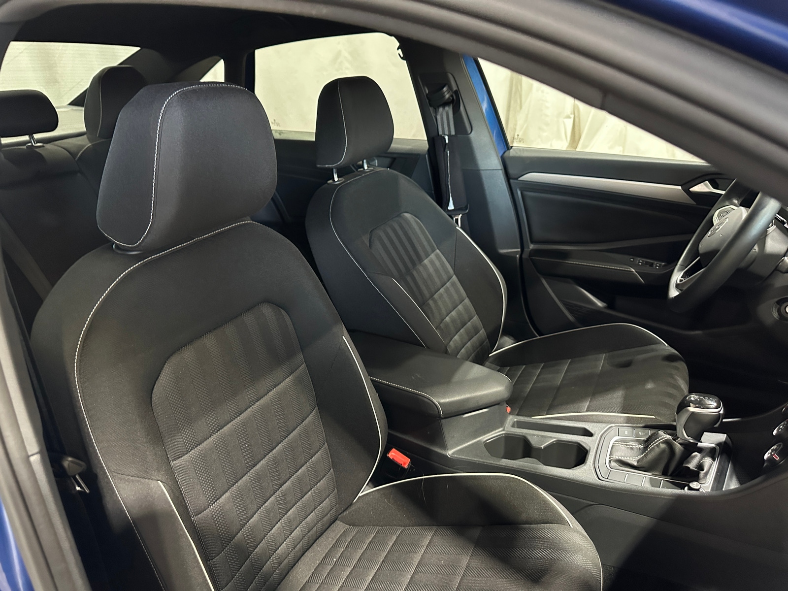 Thumbnail: 2024 Volkswagen Jetta - 2