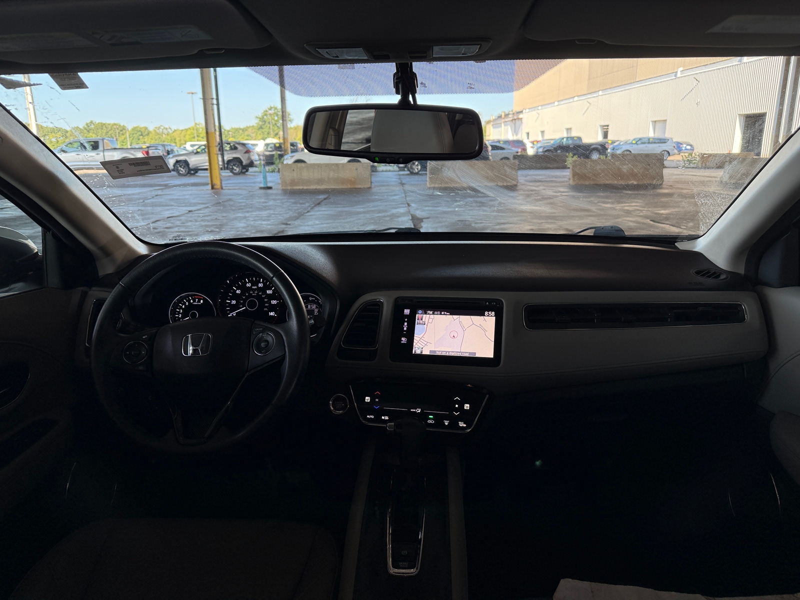 Thumbnail: 2016 Honda HR-V - 2