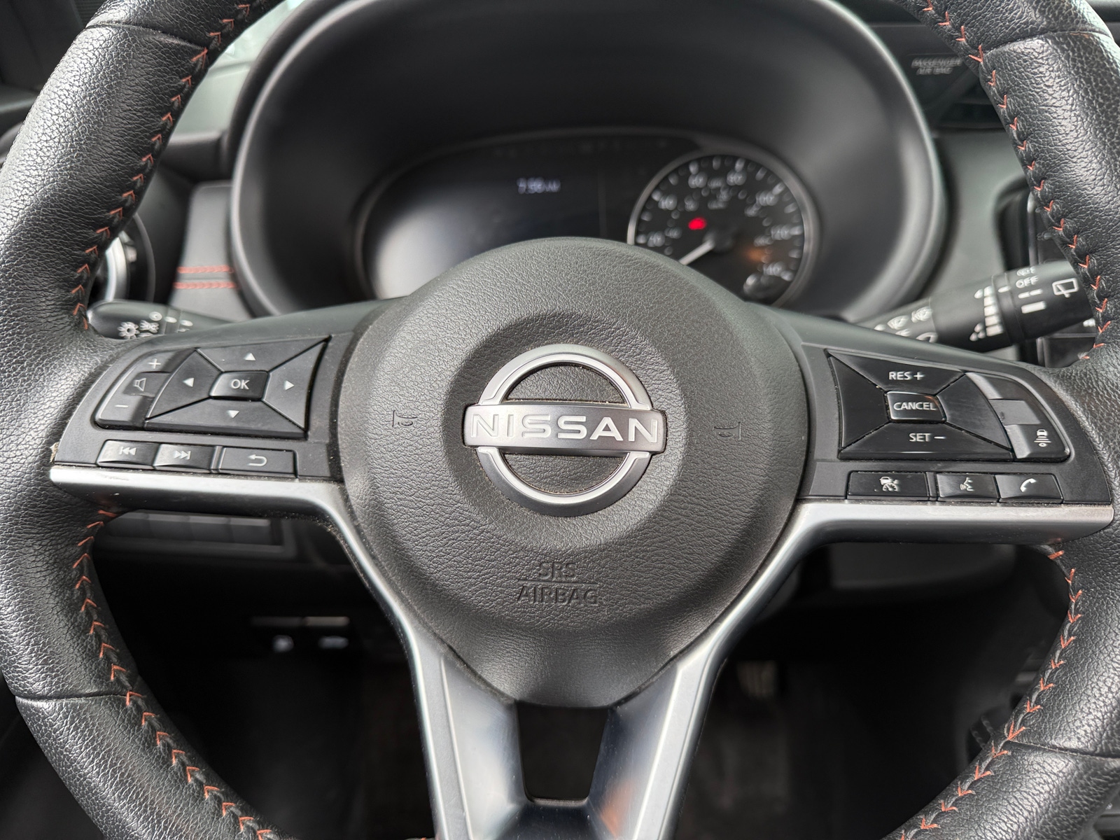 Thumbnail: 2023 Nissan Kicks - 4