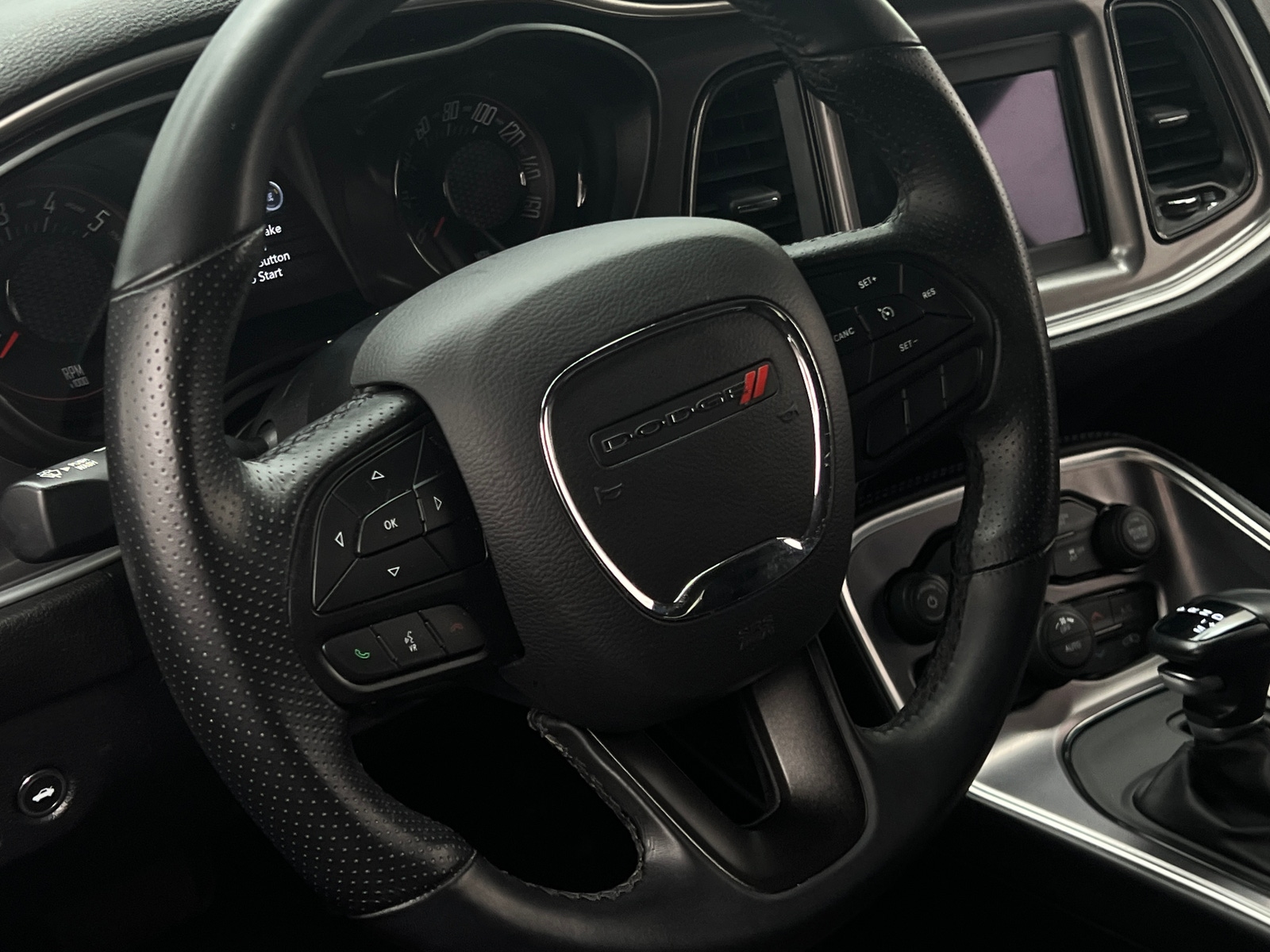 Thumbnail: 2022 Dodge Challenger - 4