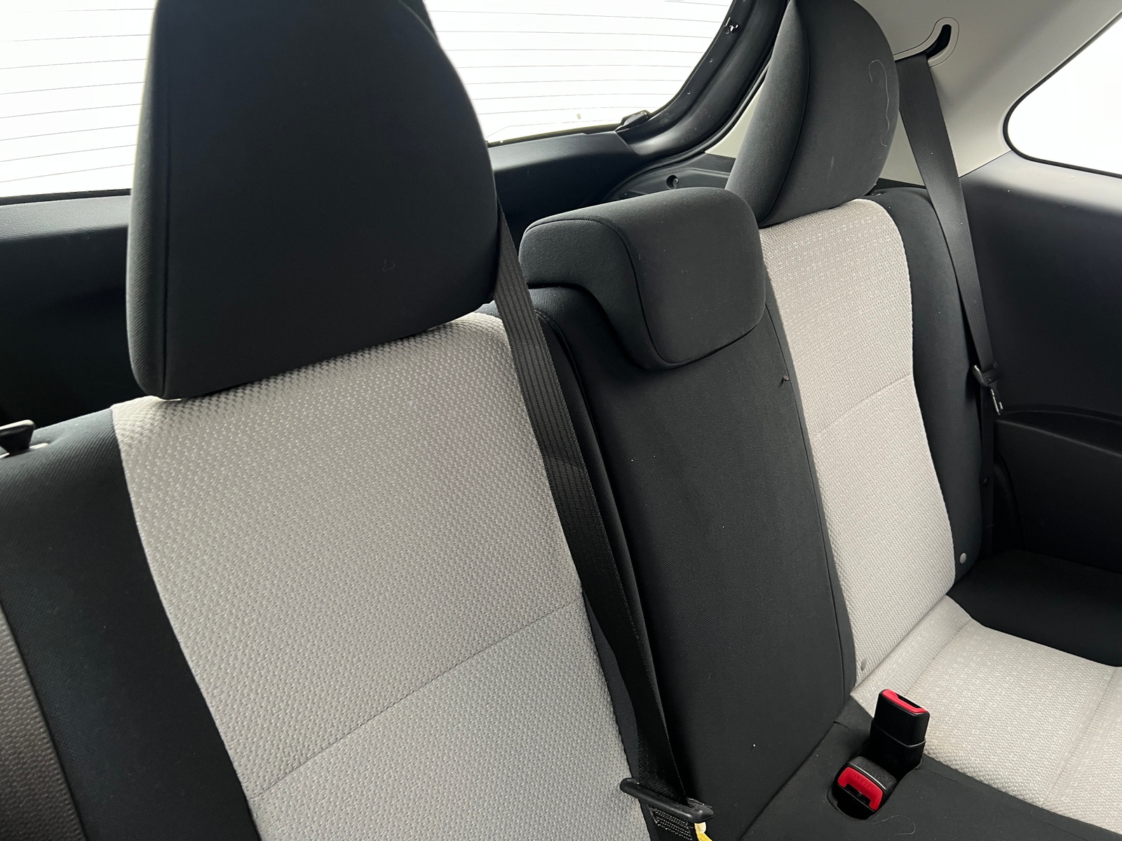 Thumbnail: 2013 Toyota Yaris - 6