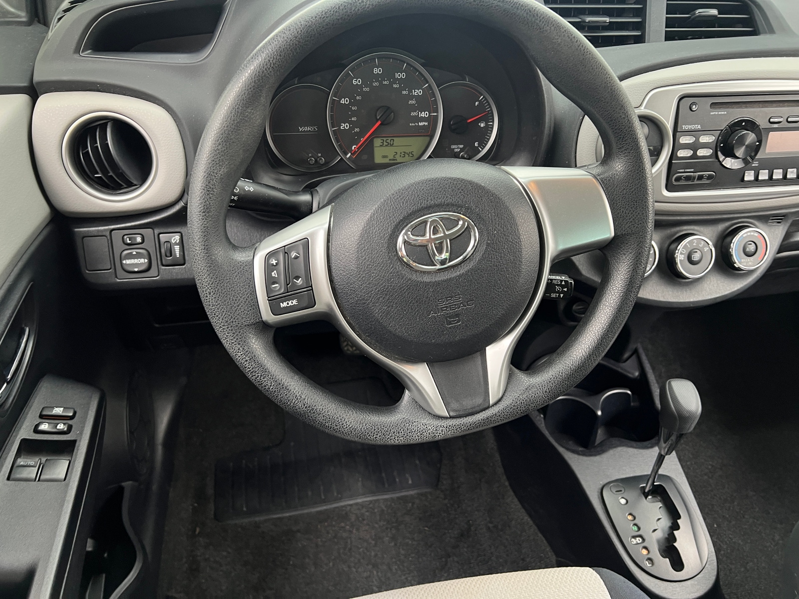 Thumbnail: 2013 Toyota Yaris - 5