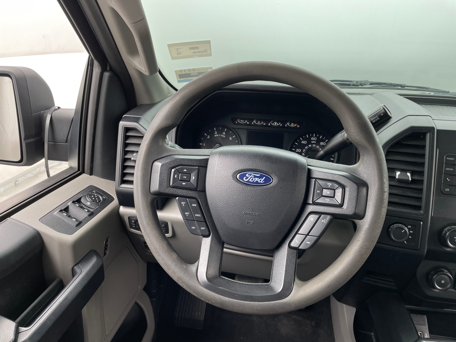 Thumbnail: 2019 Ford Econoline - 5
