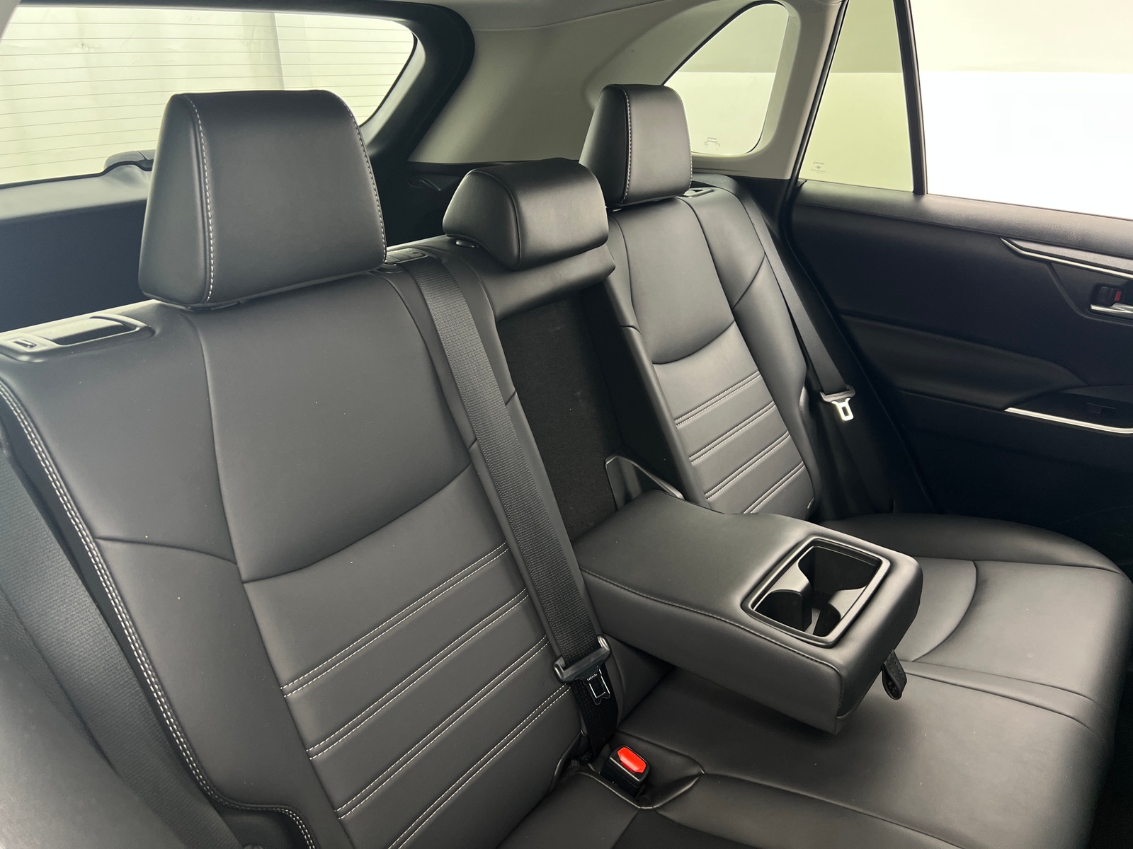 Thumbnail: 2021 Toyota RAV4 - 5