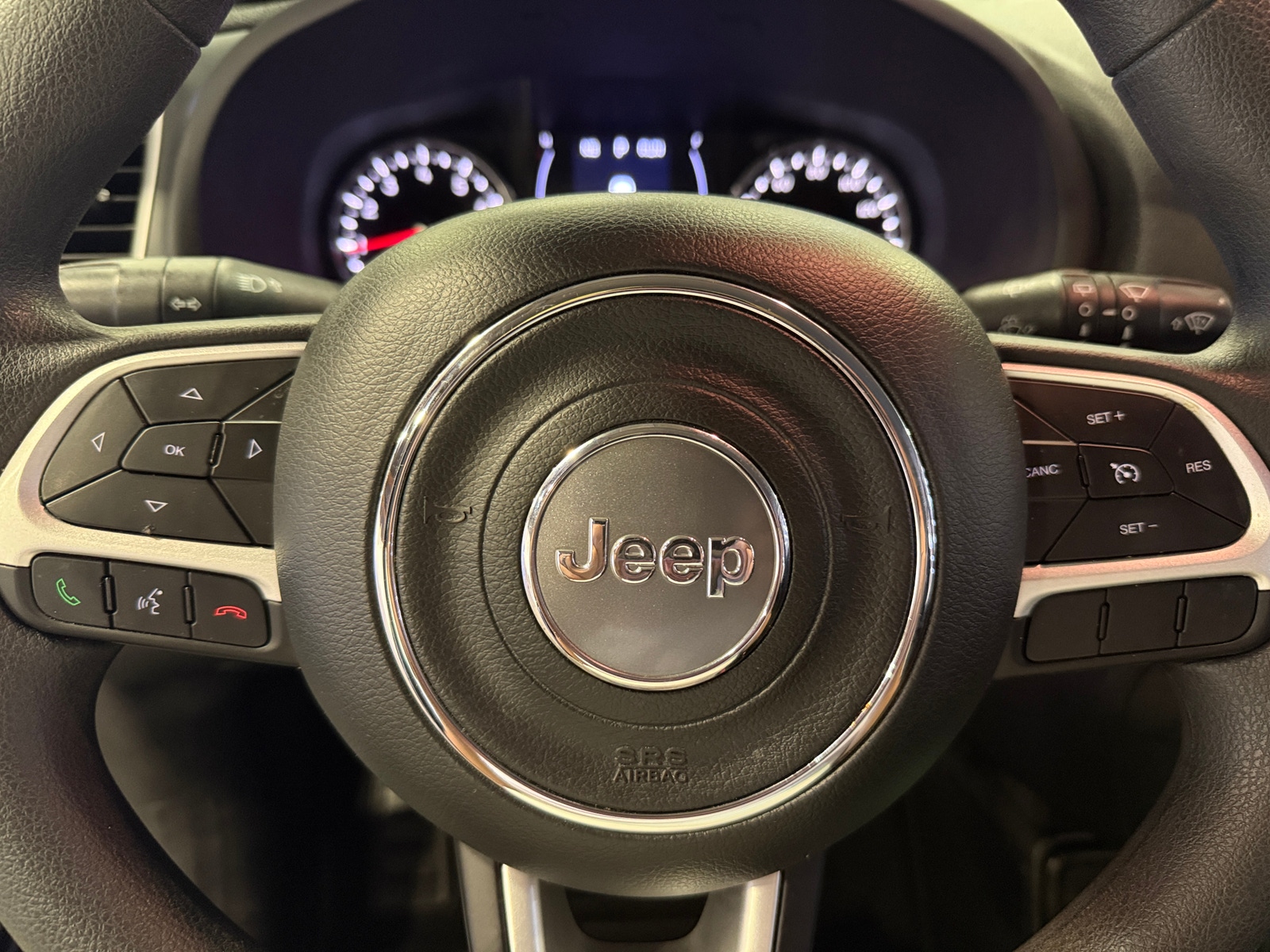 Thumbnail: 2020 Jeep Renegade - 5