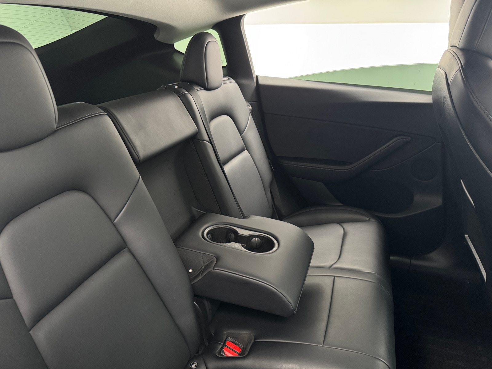 Thumbnail: 2022 Tesla Model Y - 5