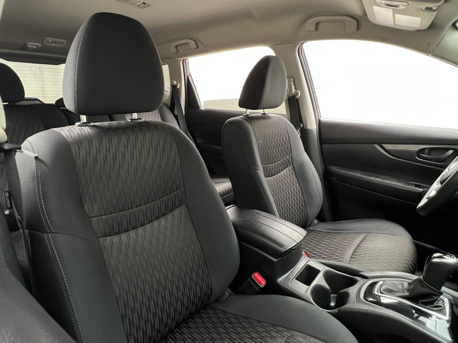 Thumbnail: 2019 Nissan Rogue - 2