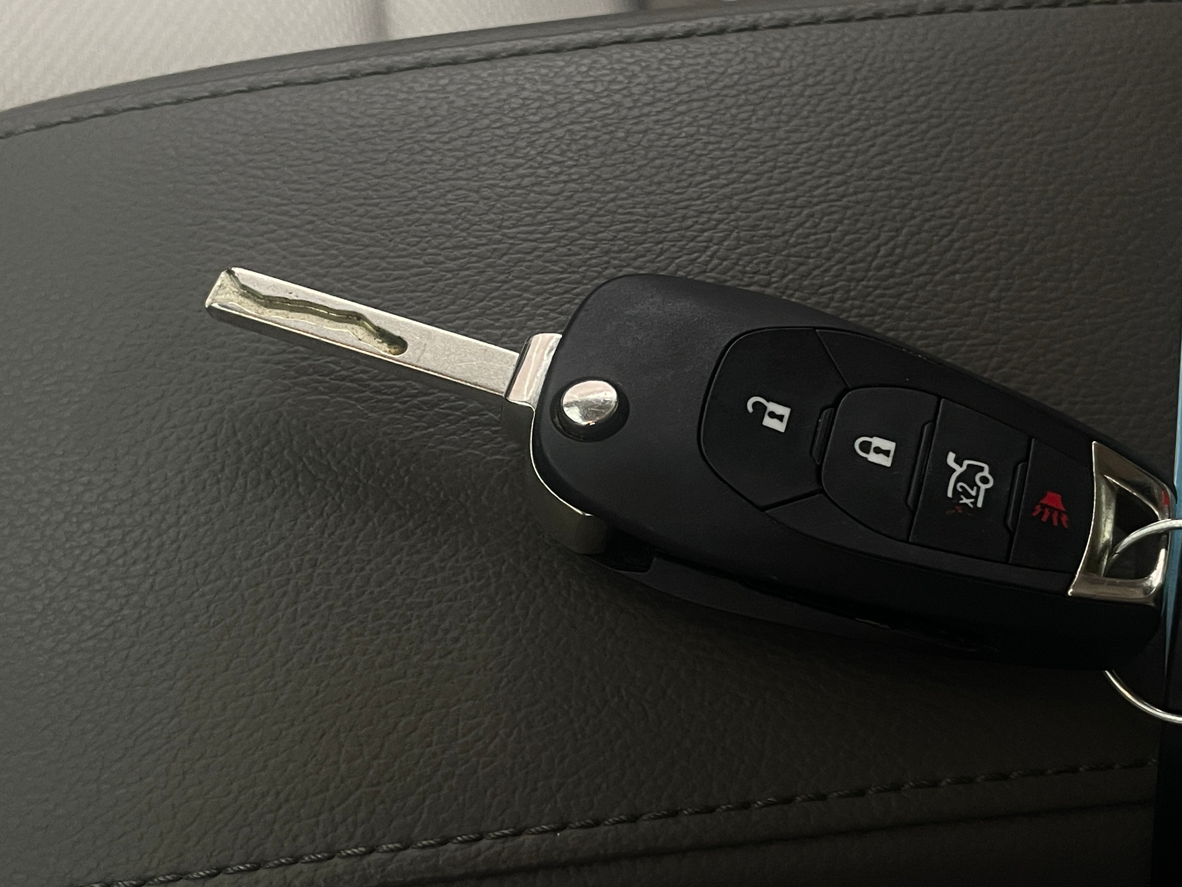 Used 2016 Chevrolet Cruze LT with VIN 1G1BE5SM1G7250445 for sale in Oak Creek, WI