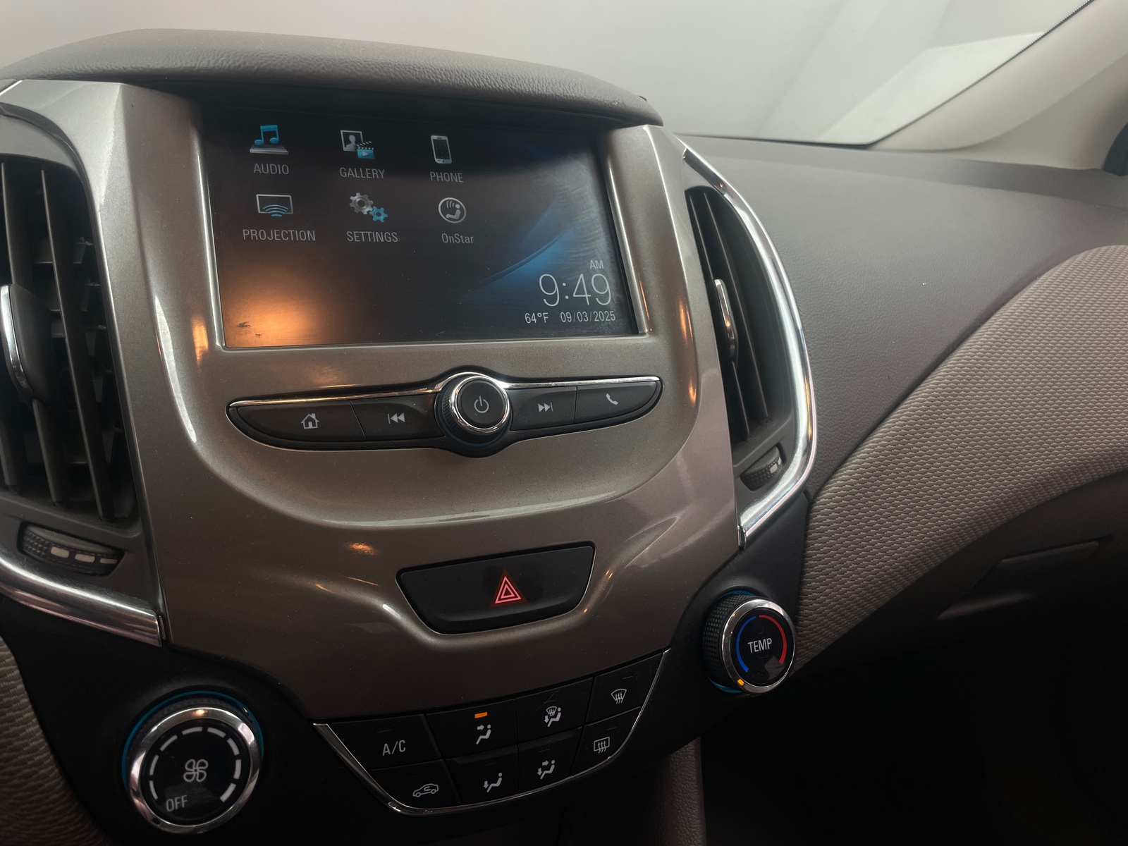 Thumbnail: 2016 Chevrolet Cruze - 4