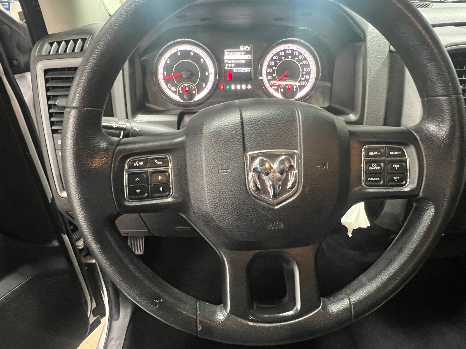 Thumbnail: 2020 RAM 1500 Classic - 5