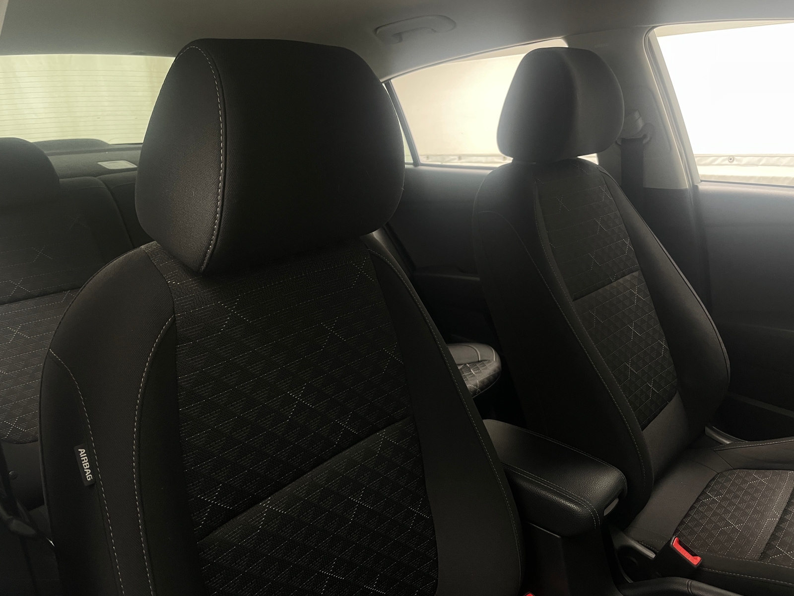 Thumbnail: 2022 Kia Rio - 2