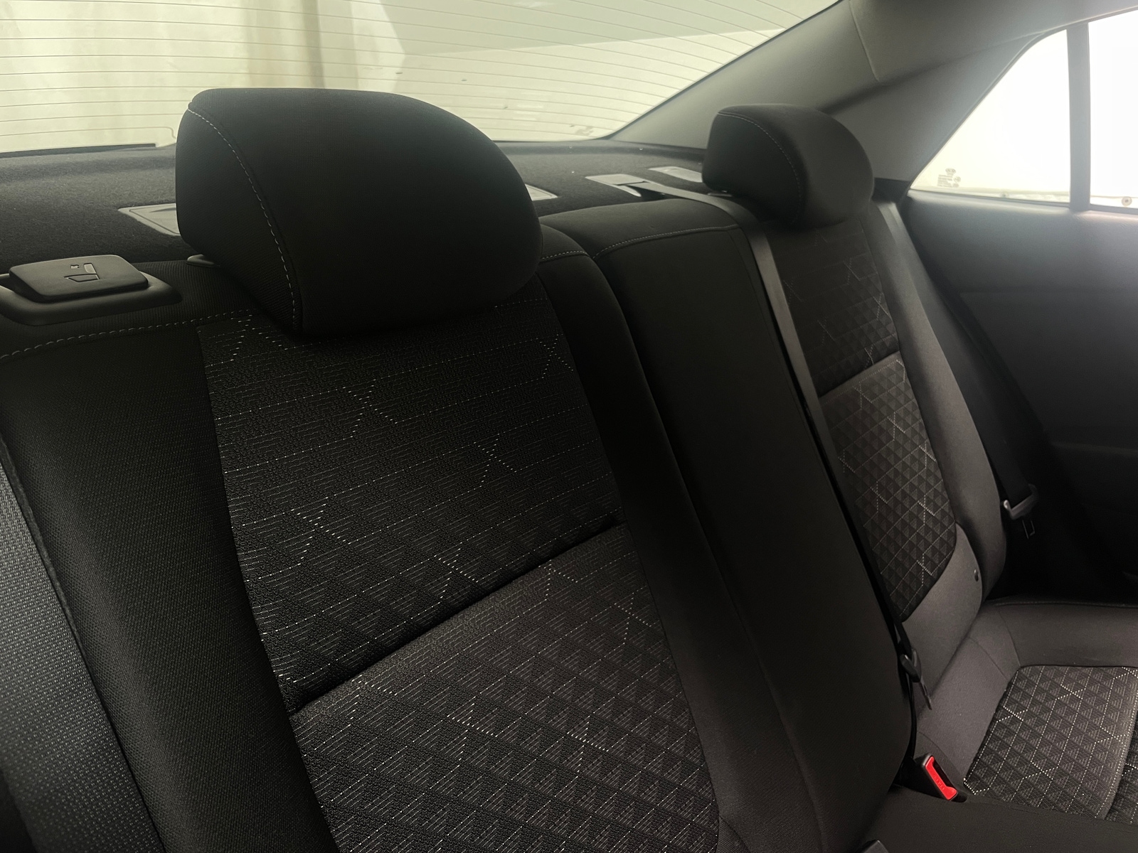 Thumbnail: 2022 Kia Rio - 6