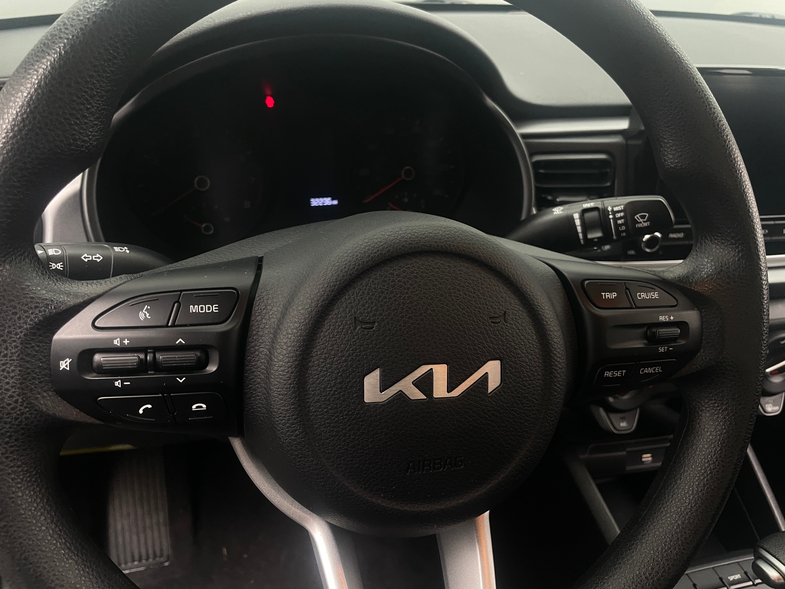 Thumbnail: 2022 Kia Rio - 5