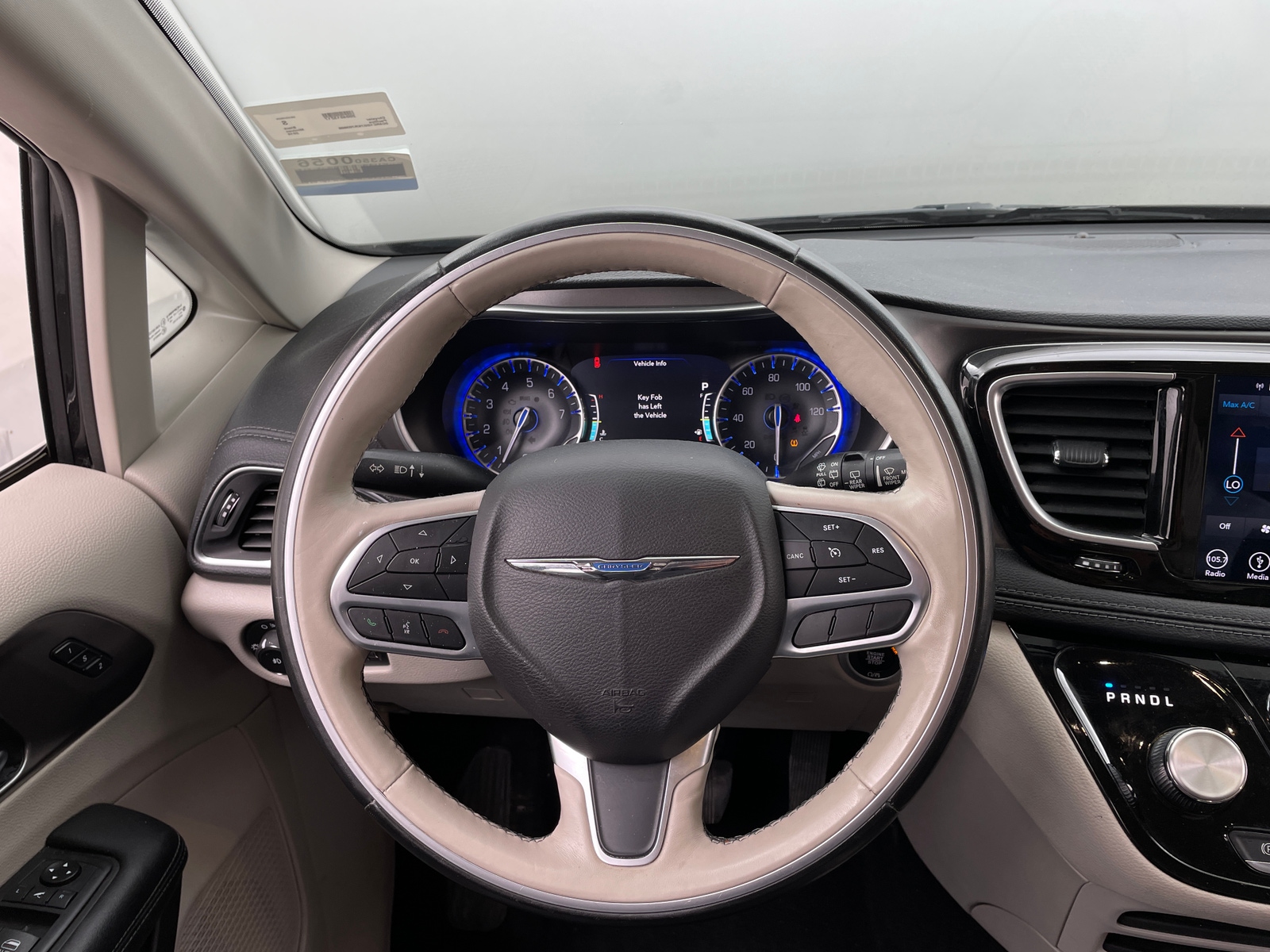Thumbnail: 2019 Chrysler Pacifica - 4