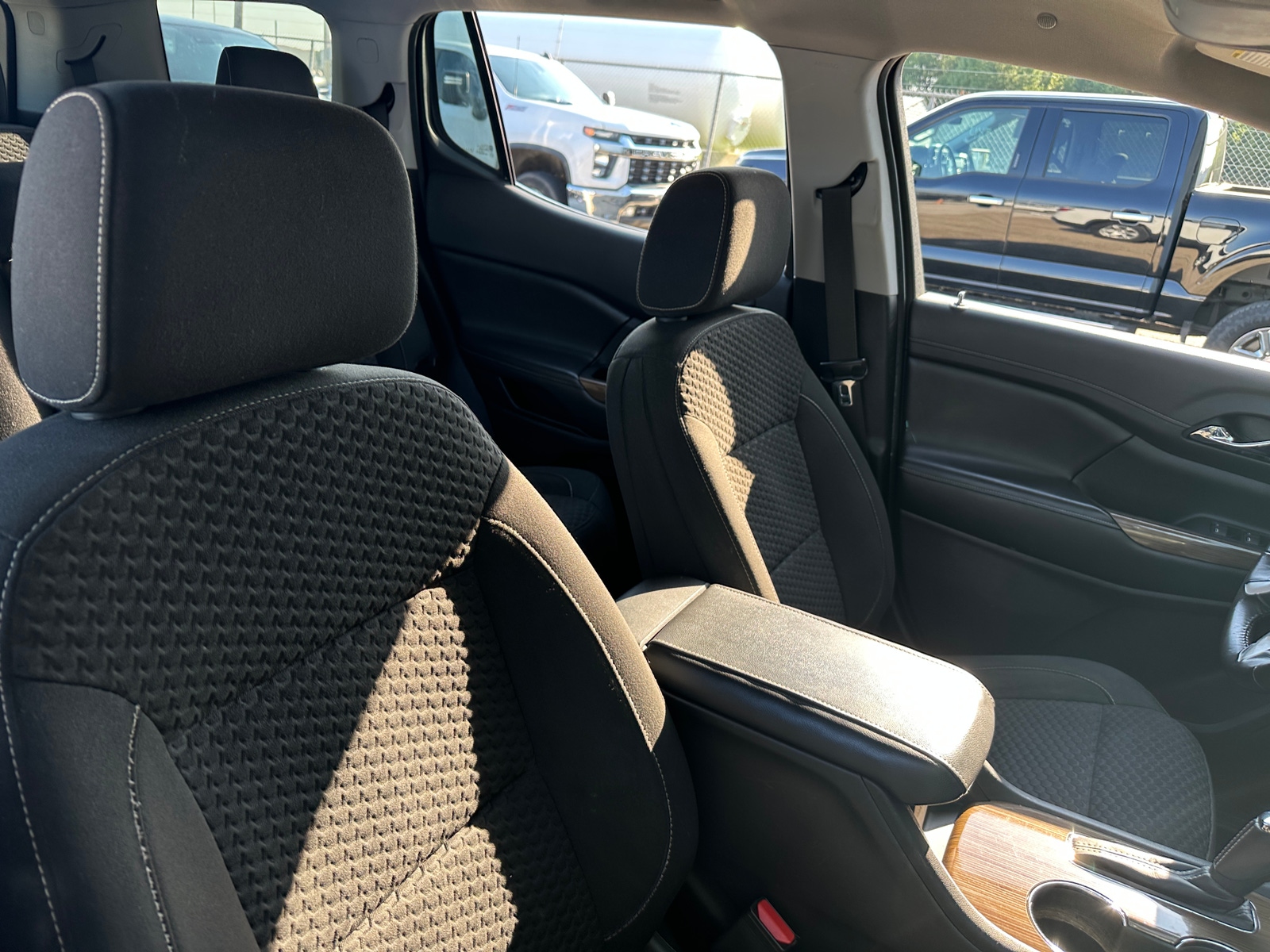 Thumbnail: 2019 GMC Acadia - 2