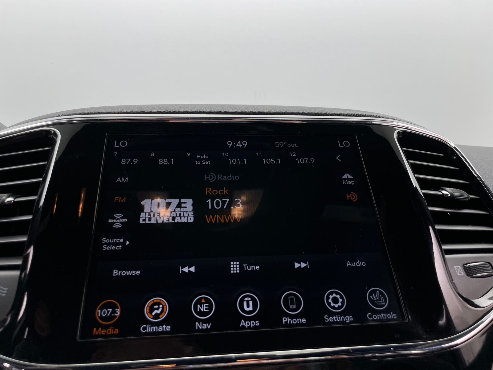 Thumbnail: 2021 Jeep Grand Cherokee - 3