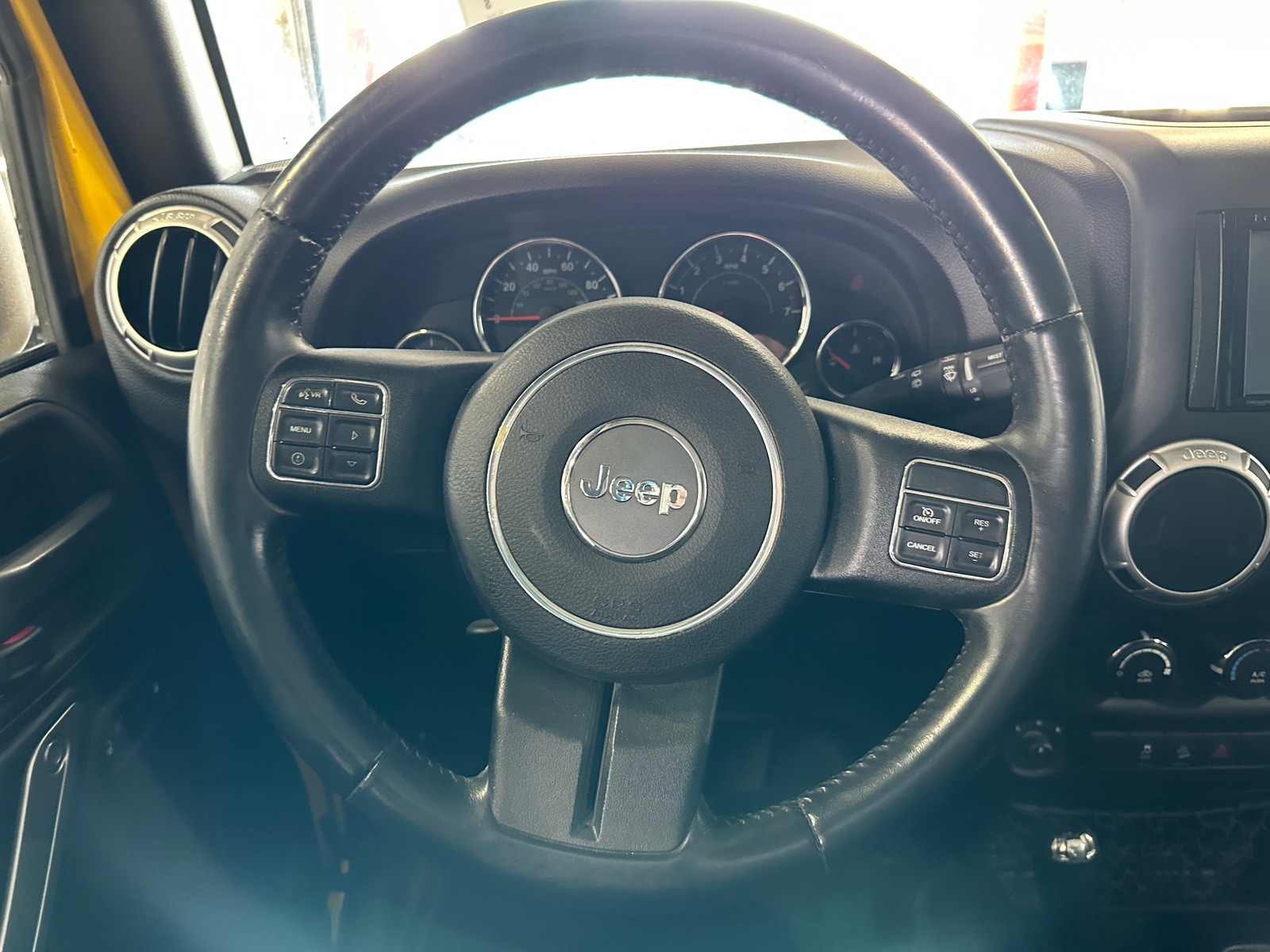 Thumbnail: 2015 Jeep Wrangler - 5