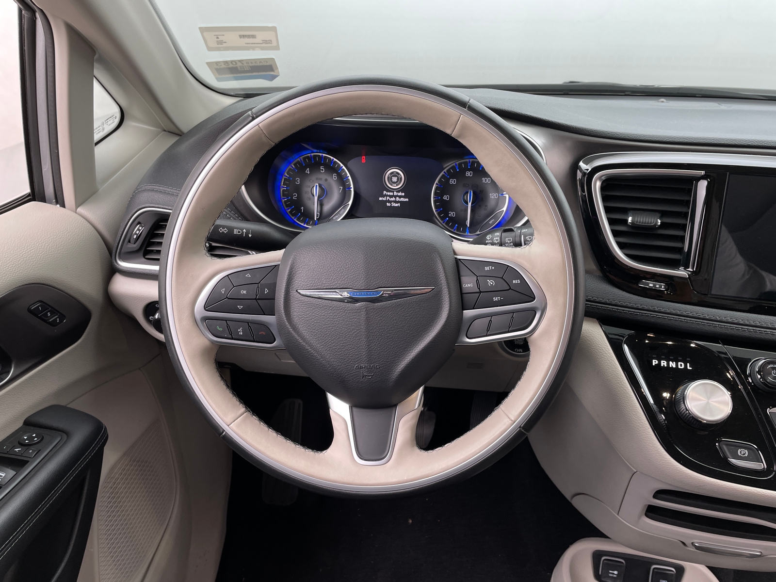 Thumbnail: 2019 Chrysler Pacifica - 4