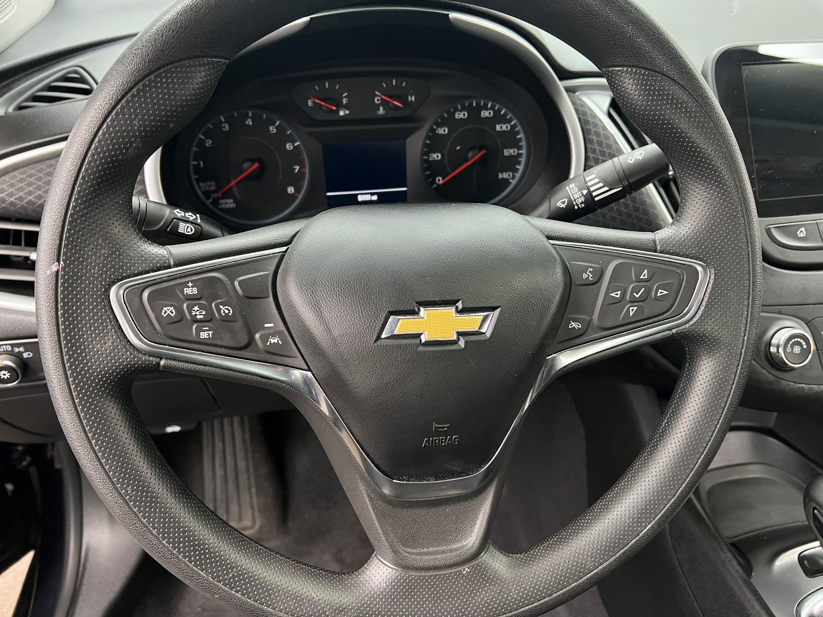 Thumbnail: 2023 Chevrolet Malibu - 5