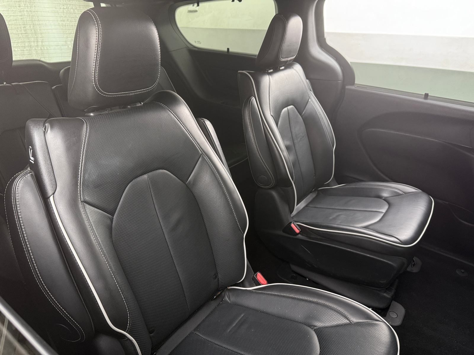 Thumbnail: 2020 Chrysler Pacifica - 5