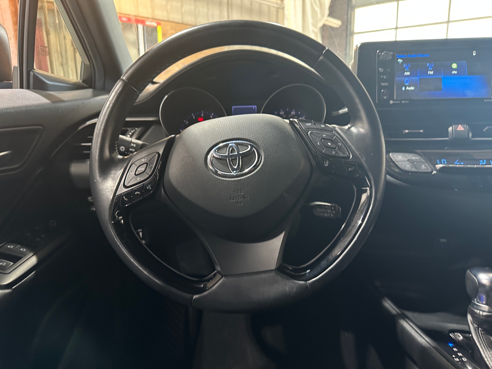 Thumbnail: 2018 Toyota C-HR - 5