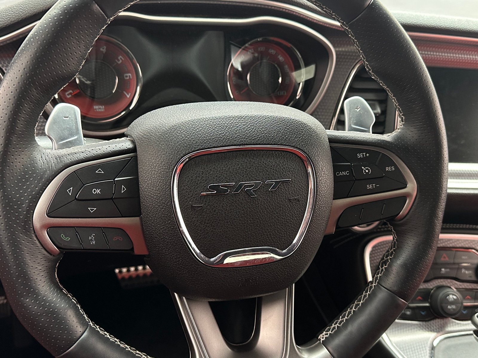 Thumbnail: 2015 Dodge Challenger - 3