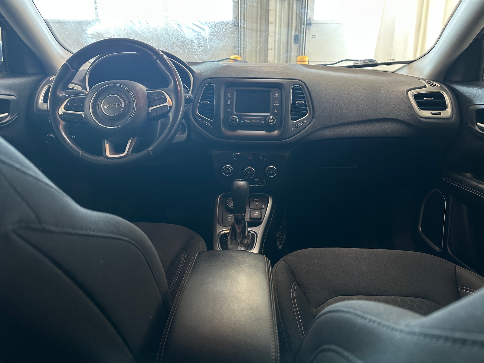 Thumbnail: 2017 Jeep Compass - 3