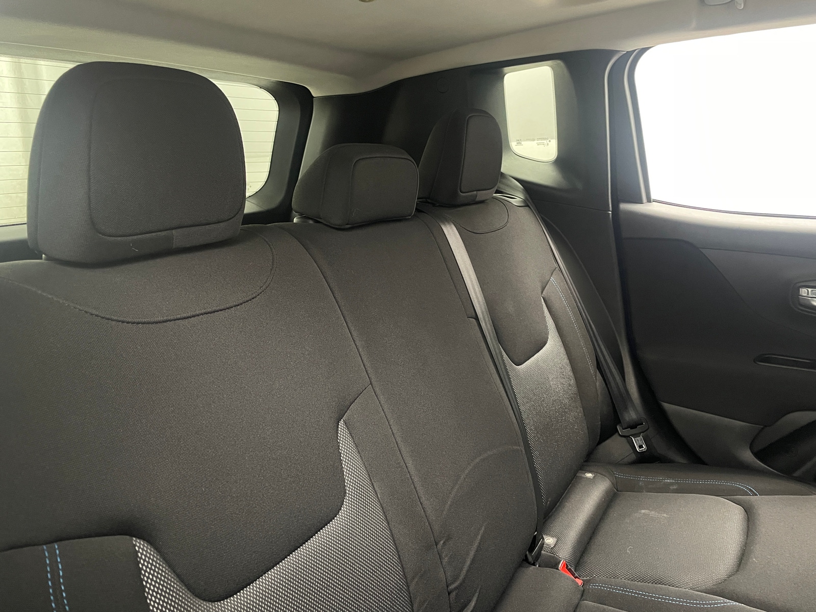 Thumbnail: 2021 Jeep Renegade - 6