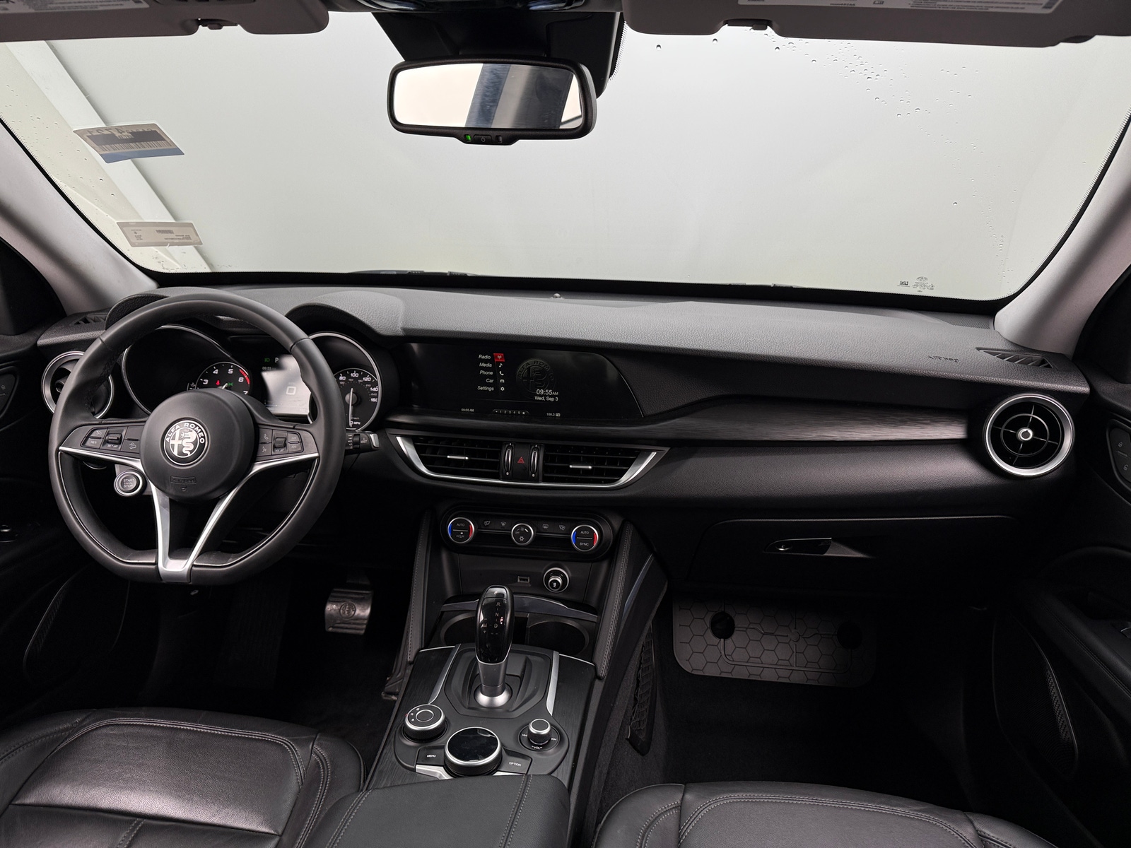 Thumbnail: 2018 Alfa Romeo Stelvio - 2