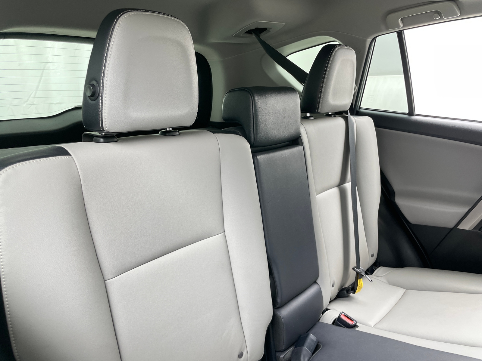 Thumbnail: 2018 Toyota RAV4 - 5