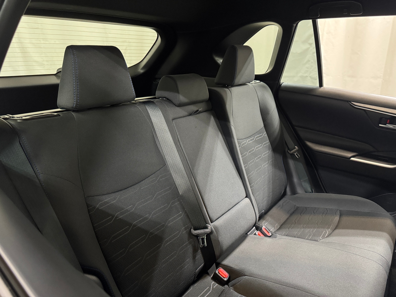 Thumbnail: 2022 Toyota RAV4 - 6