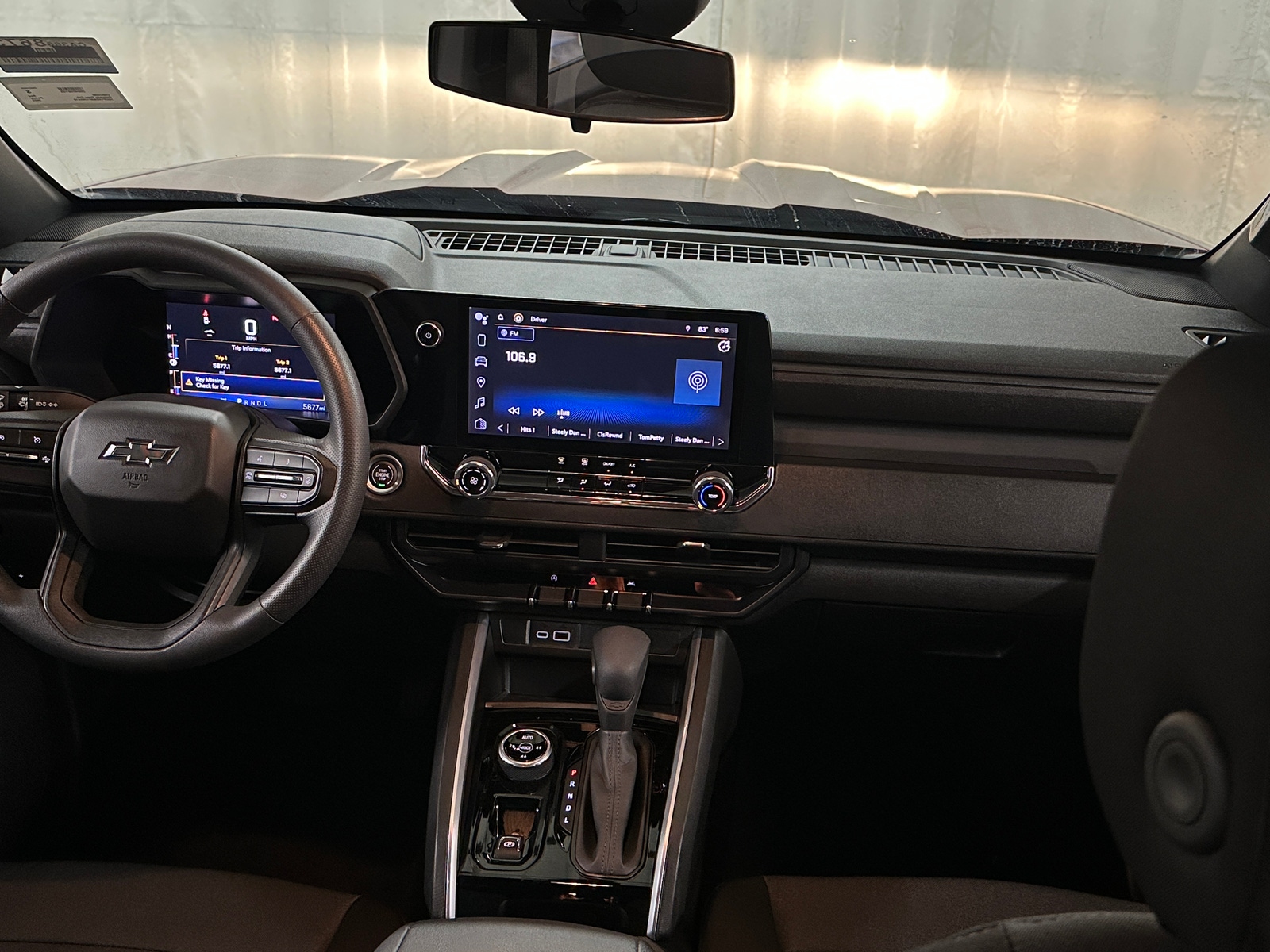 Thumbnail: 2023 Chevrolet Colorado - 3