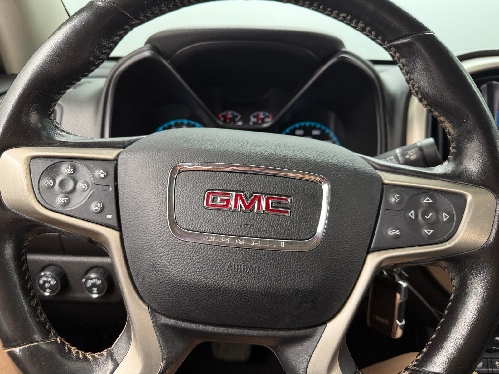 Thumbnail: 2020 GMC Canyon - 4