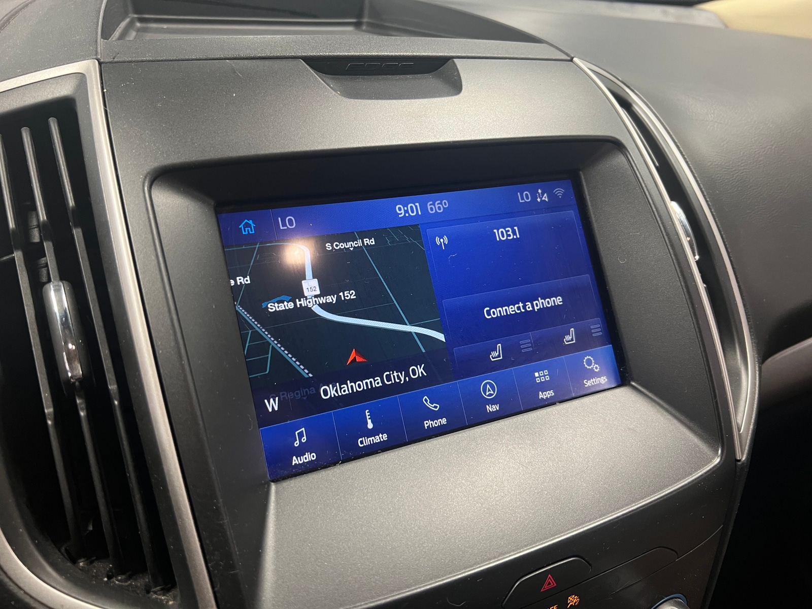 Thumbnail: 2020 Ford Edge - 3