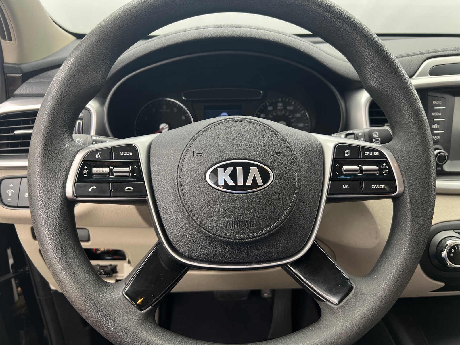 Thumbnail: 2019 Kia Sorento - 5