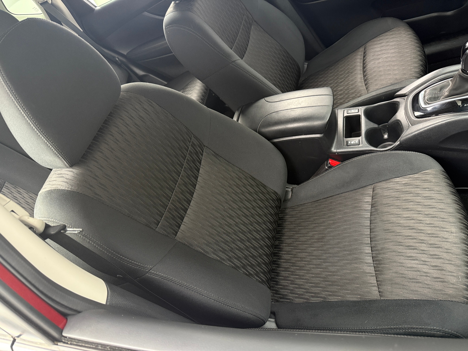 Thumbnail: 2019 Nissan Rogue - 2