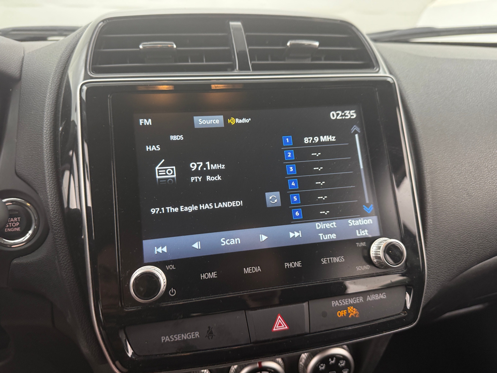 Thumbnail: 2024 Mitsubishi Outlander Sport - 3