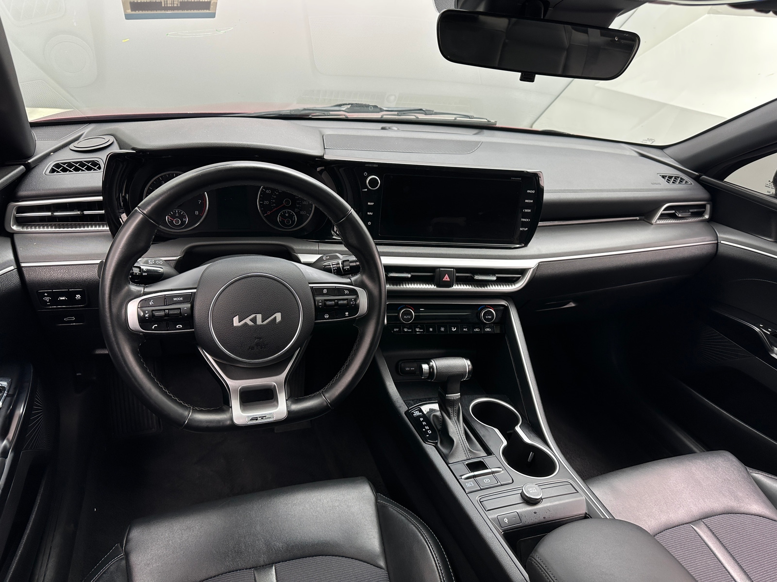 Thumbnail: 2023 Kia K5 - 3