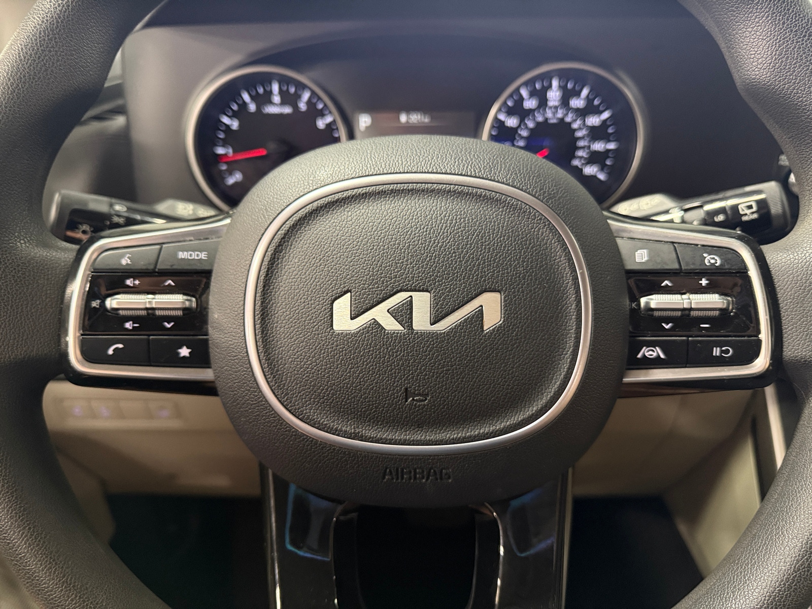 Thumbnail: 2024 Kia Carnival - 5