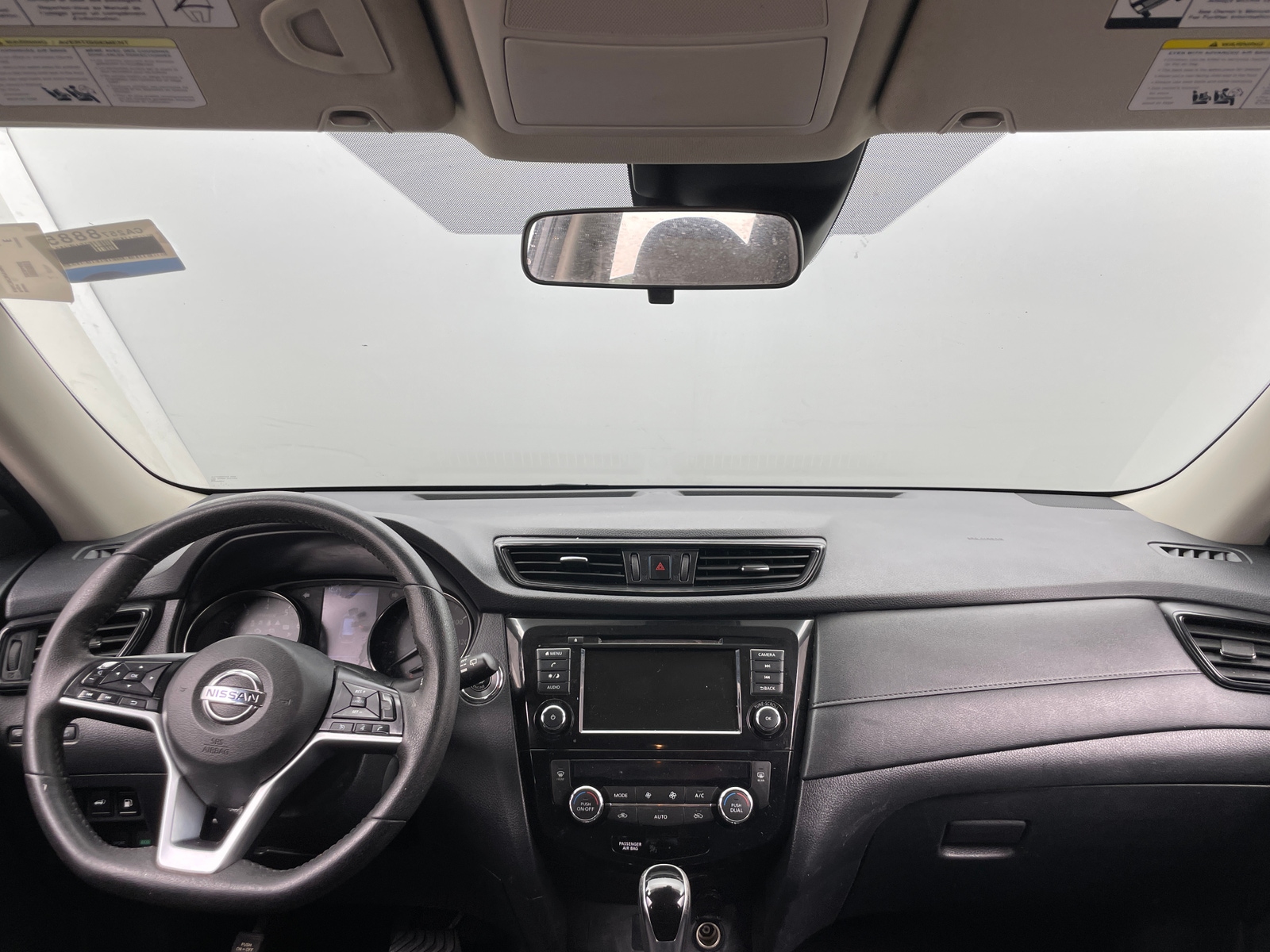 Thumbnail: 2019 Nissan Rogue - 3