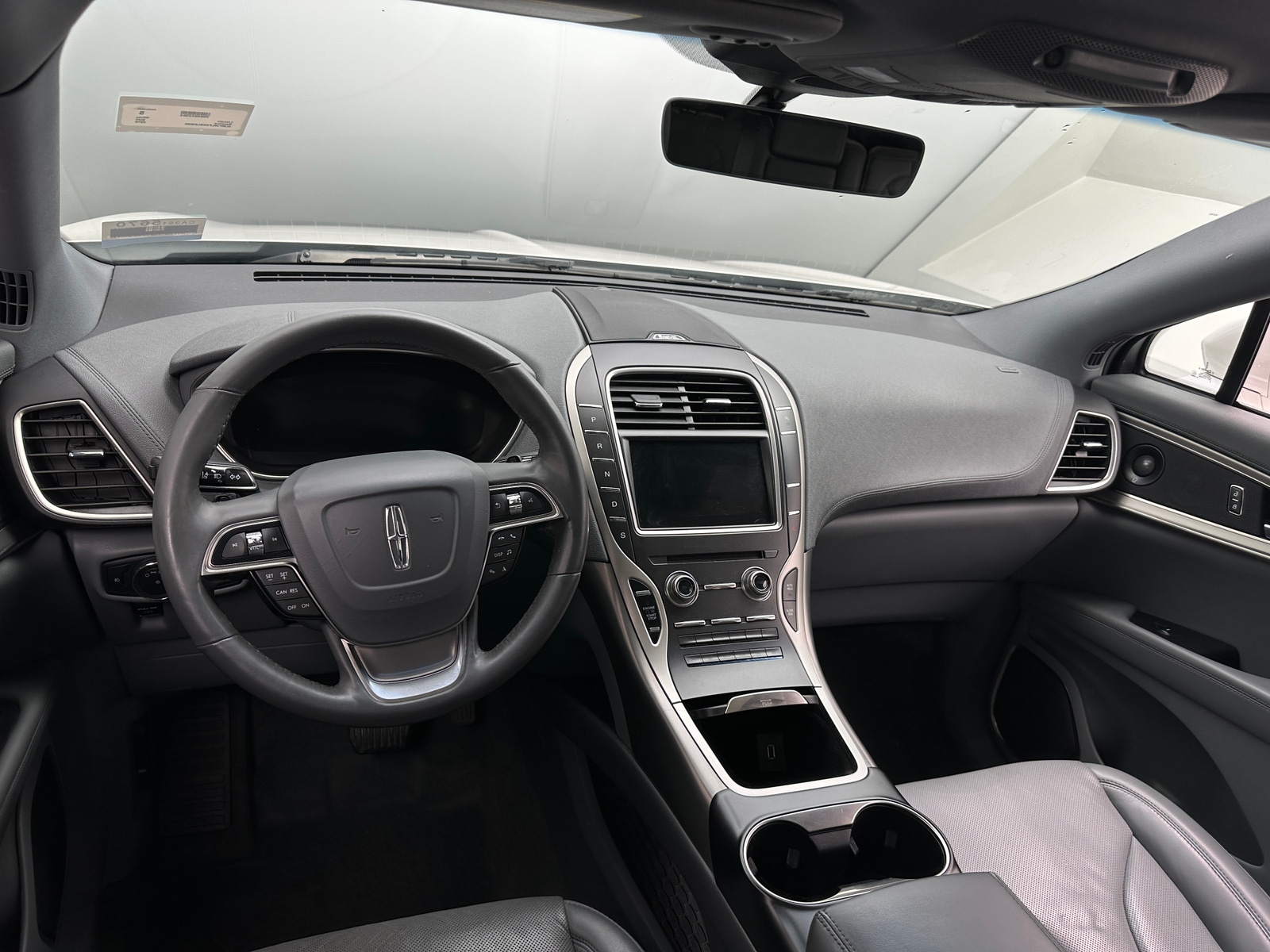 Thumbnail: 2019 Lincoln Nautilus - 2
